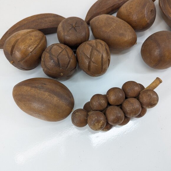 Vintage 1970's Monkey Pod Hand-carved Wood Fruit and Vegetable Bowl 12 Pieces - Picture 6 of 8